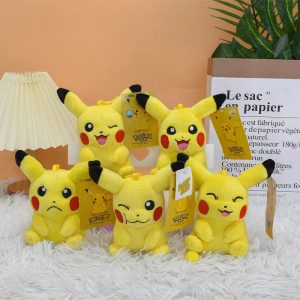Pikachu & Friends Plush Keychain Collectible Set